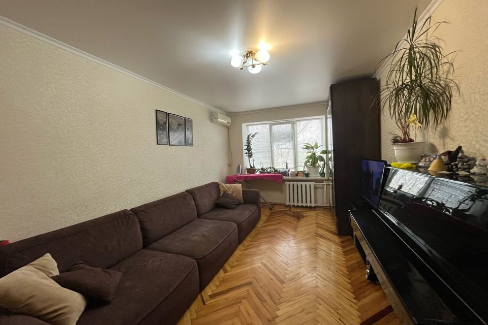 Продаётся 3-комнатная квартира, 61.7 м²