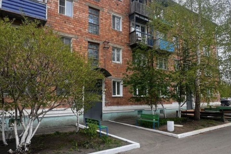 Продаётся 3-комнатная квартира, 41.2 м²