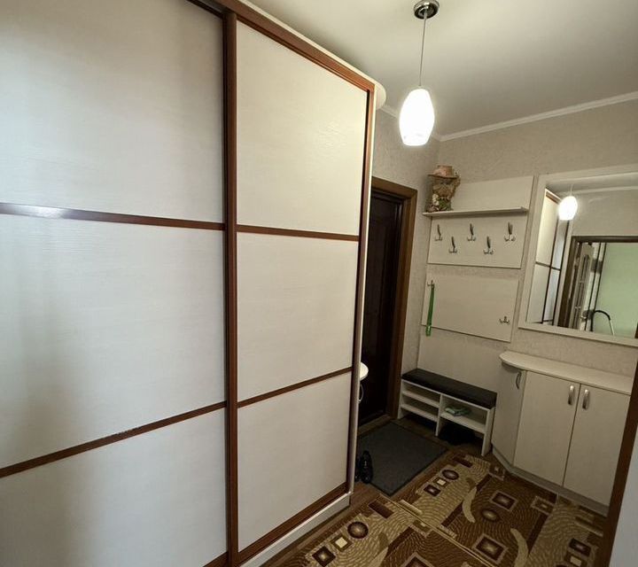 Сдаётся 1-комнатная квартира, 42 м²