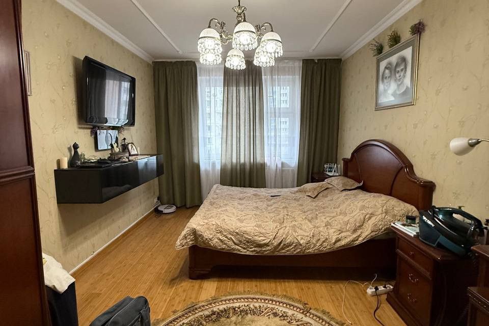 Продаётся 4-комнатная квартира, 90.4 м²