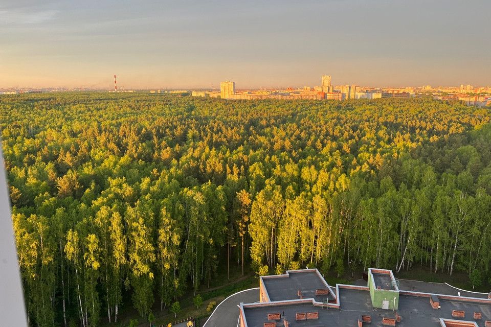 Продаётся 4-комнатная квартира, 150 м²