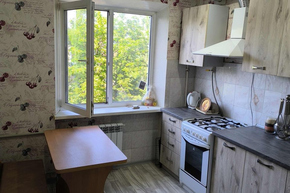 Продаётся 3-комнатная квартира, 623 м²