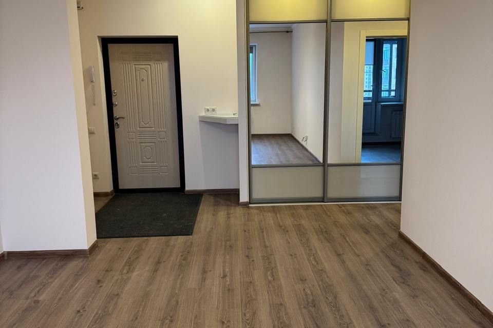 Продаётся 1-комнатная квартира, 42.4 м²