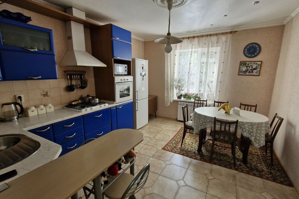Продаётся 2-этажный дом, 147.7 м²