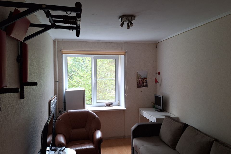 Продаётся комната в 3-комн. квартире, 12 м²