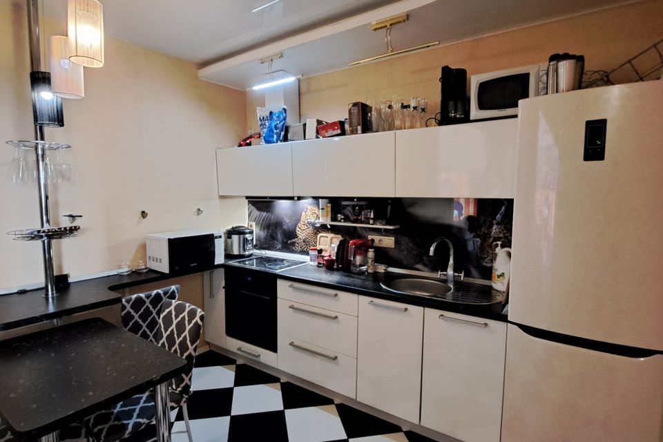 Продаётся 1-комнатная квартира, 47 м²