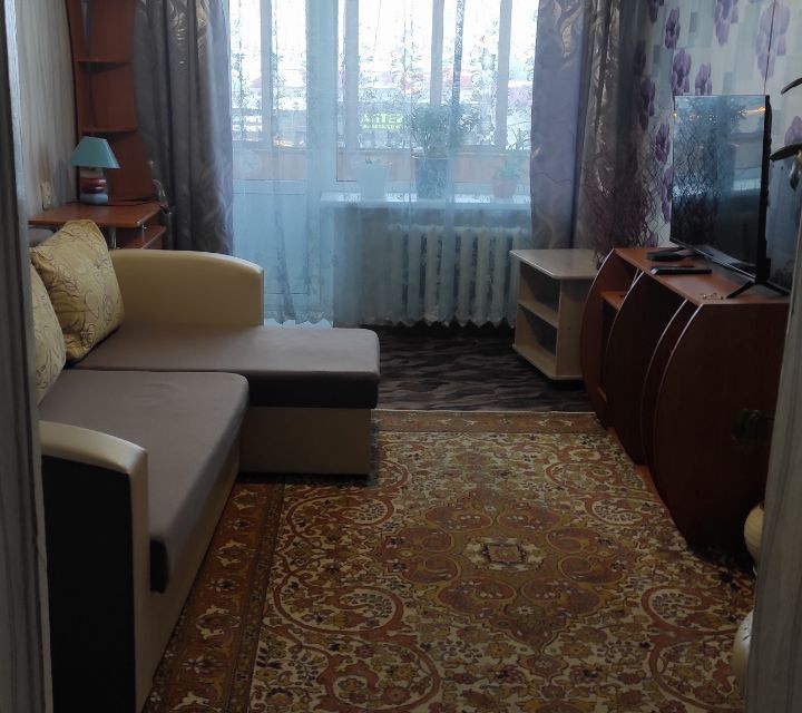 Продаётся 3-комнатная квартира, 50.7 м²