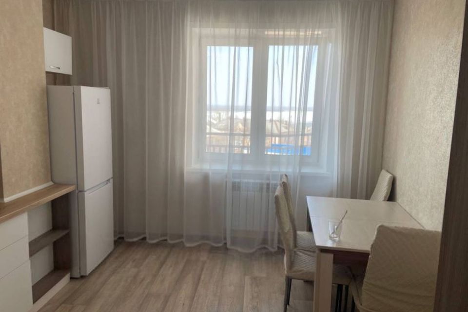 Сдаётся 1-комнатная квартира, 42 м²