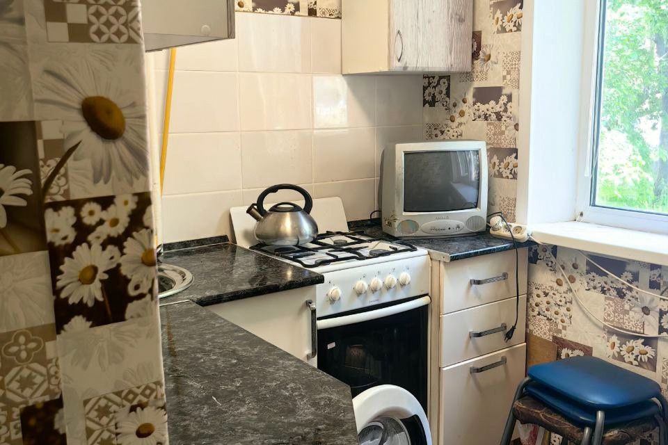 Продаётся 3-комнатная квартира, 56.6 м²
