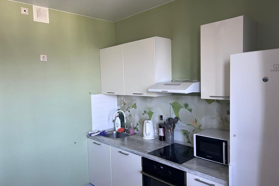 Продаётся 1-комнатная квартира, 42.4 м²