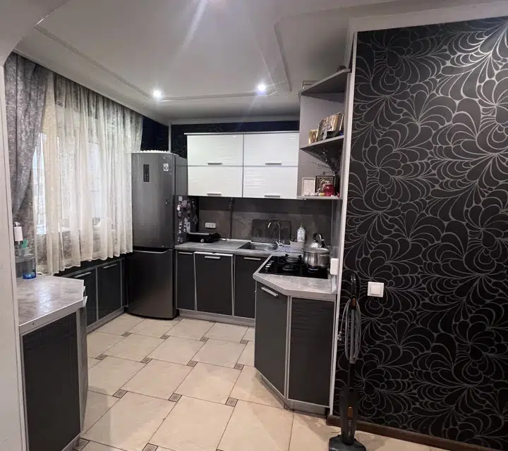 Продаётся 2-комнатная квартира, 41.5 м²