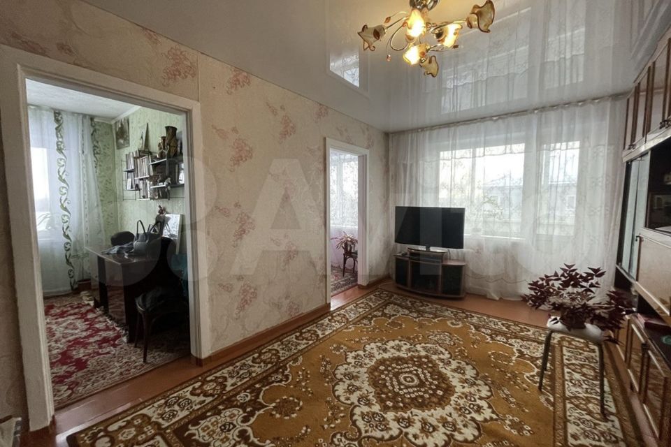 Продаётся 4-комнатная квартира, 62 м²