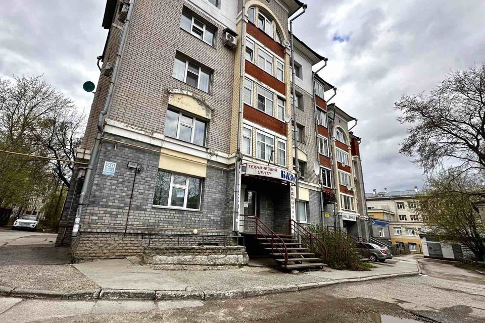 Продаётся 1-комнатная квартира, 63.2 м²