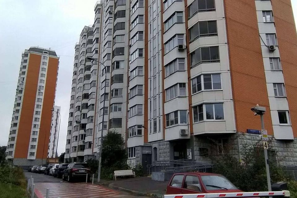 Продаётся 1-комнатная квартира, 38 м²