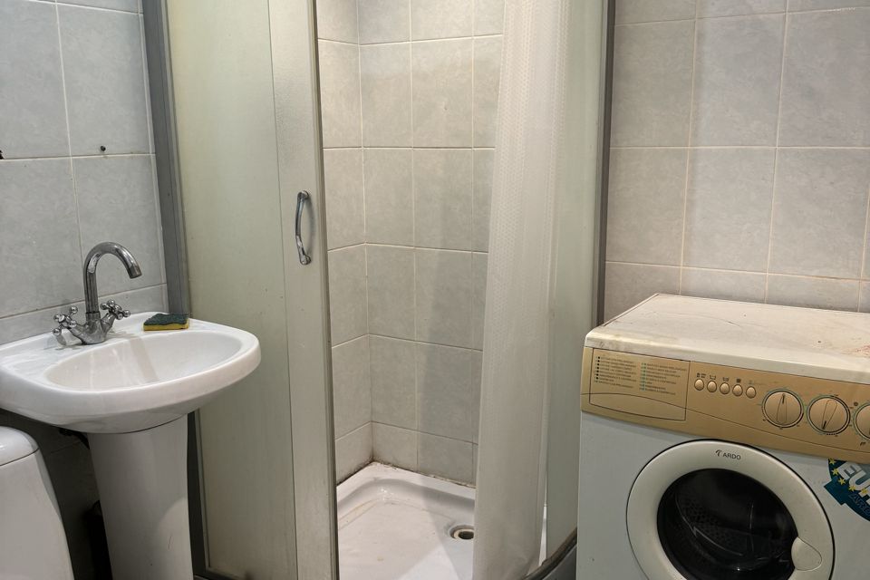Продаётся 3-комнатная квартира, 43.1 м²