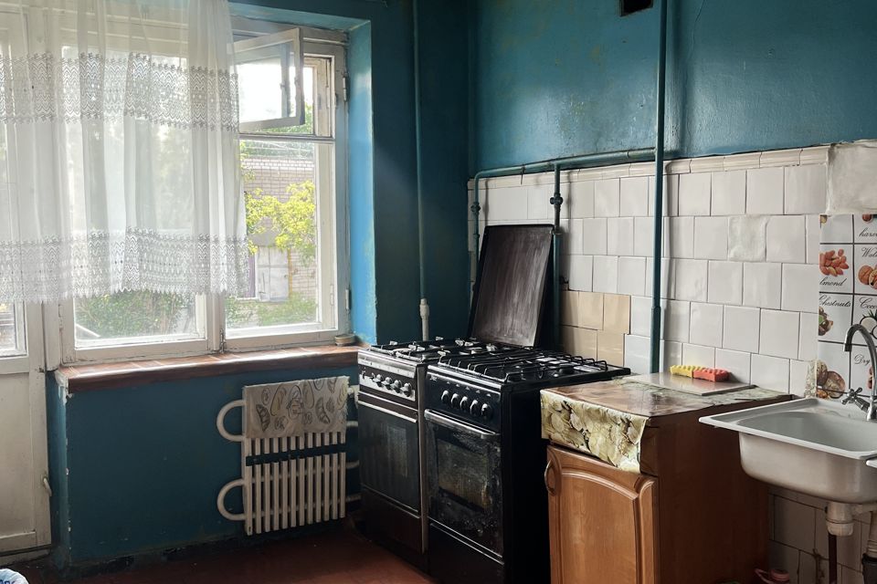 Продаётся 5 комнат в 5-комн. квартире, 17.8 м²