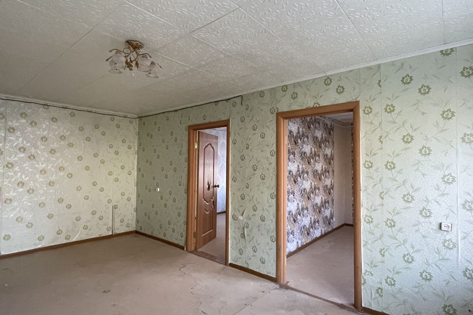 Продаётся 4-комнатная квартира, 64 м²