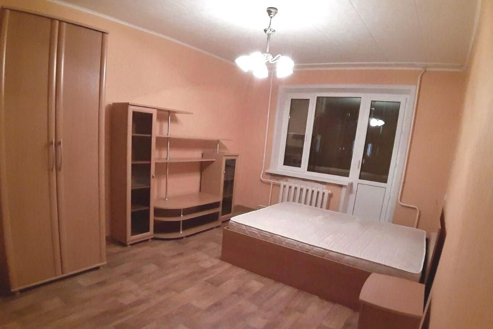 Продаётся 1-комнатная квартира, 38 м²
