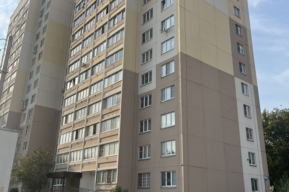 Продаётся 1-комнатная квартира, 42 м²