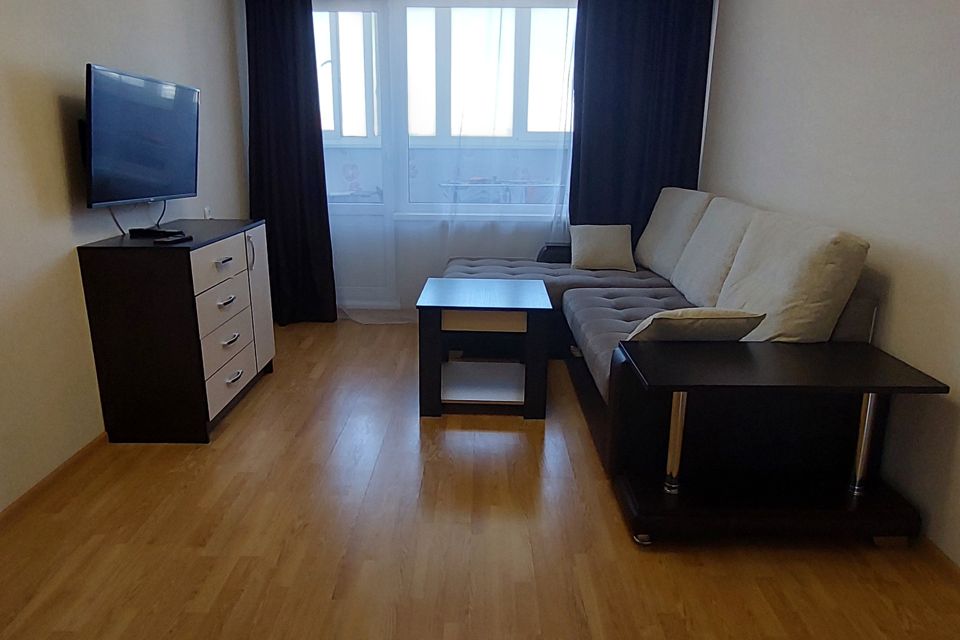 Продаётся 1-комнатная квартира, 35.8 м²