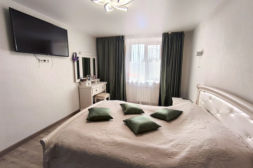 Продаётся 4-комнатная квартира, 96.5 м²