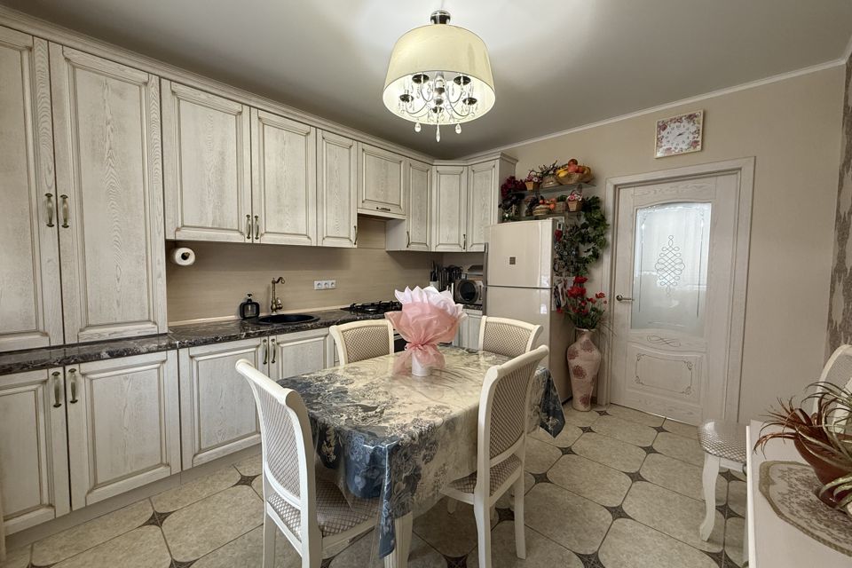 Продаётся 2-комнатная квартира, 63 м²