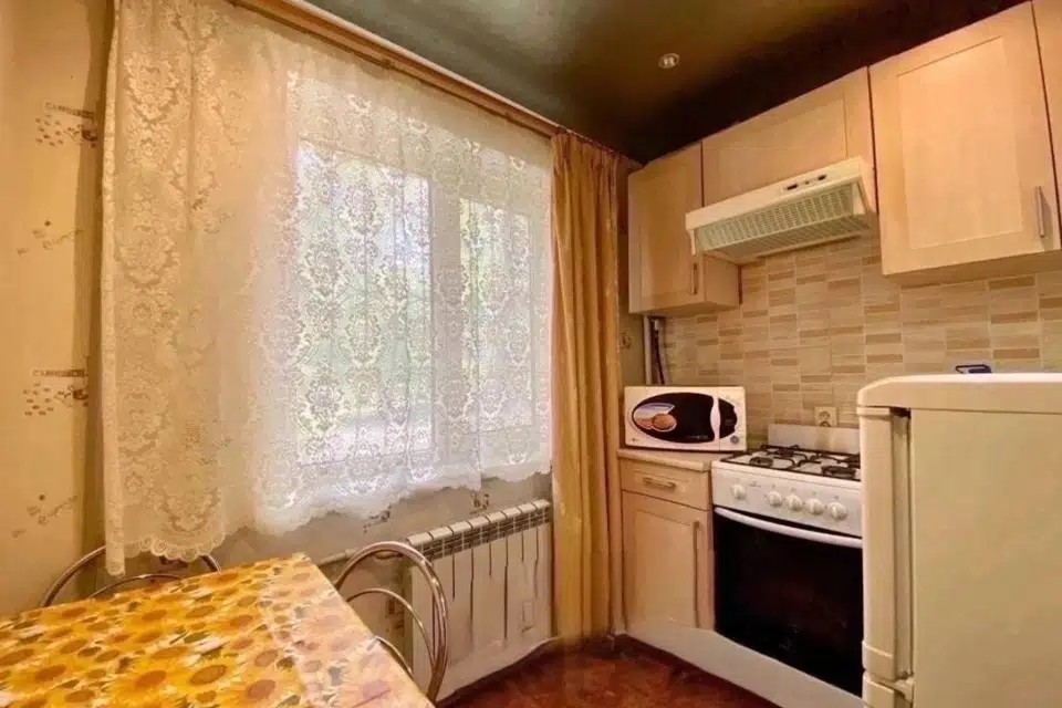 Продаётся 3-комнатная квартира, 57 м²