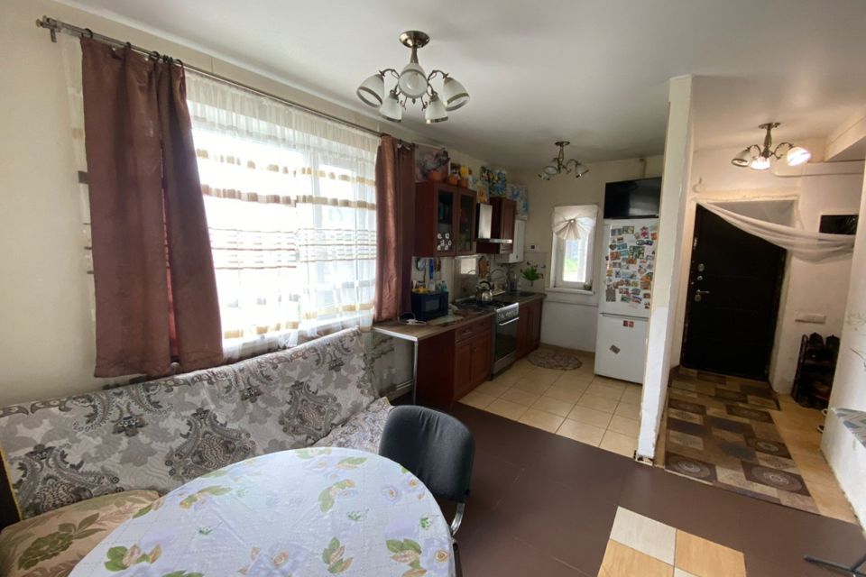 Продаётся 3-комнатная квартира, 68 м²