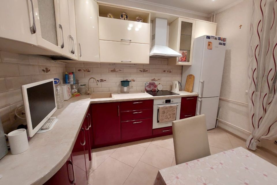 Продаётся 1-комнатная квартира, 42.6 м²