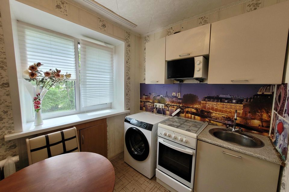 Продаётся 3-комнатная квартира, 53 м²