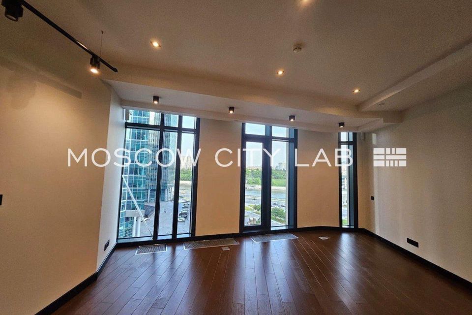 Продаётся 1-комнатная квартира, 42 м²