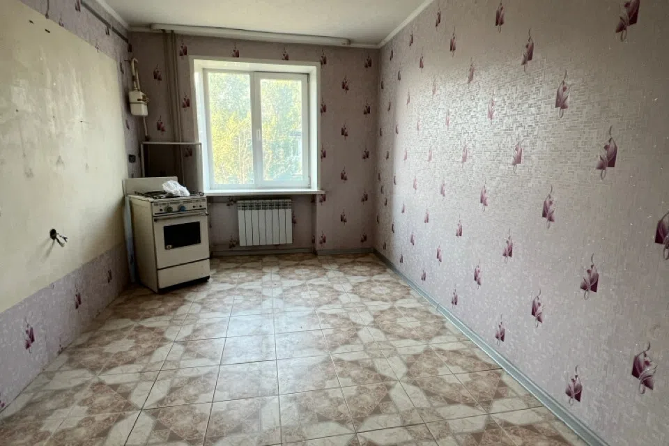 Продаётся 4-комнатная квартира, 90 м²