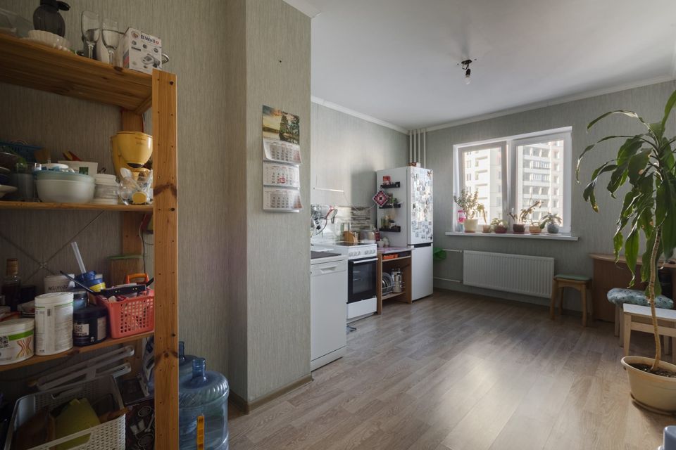 Продаётся 3-комнатная квартира, 82 м²