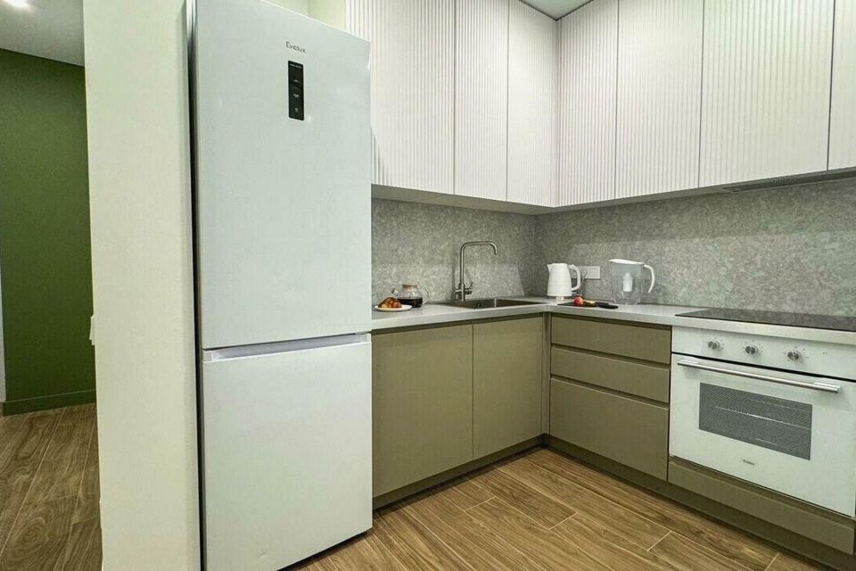 Продаётся 1-комнатная квартира, 42 м²
