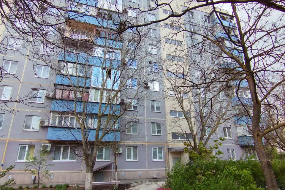 Продаётся 3-комнатная квартира, 51.9 м²