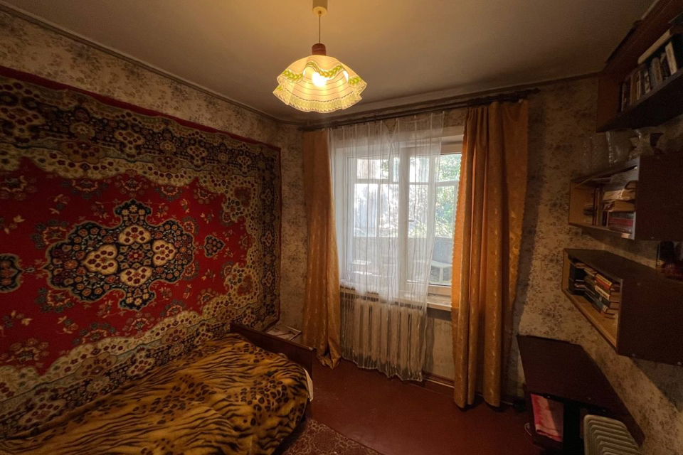 Продаётся 4-комнатная квартира, 93.4 м²