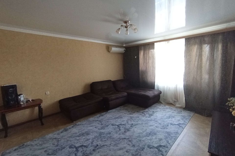 Продаётся 3-комнатная квартира, 65.5 м²