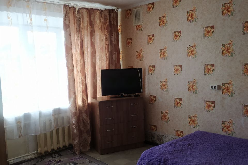 Продаётся 2-комнатная квартира, 30.4 м²