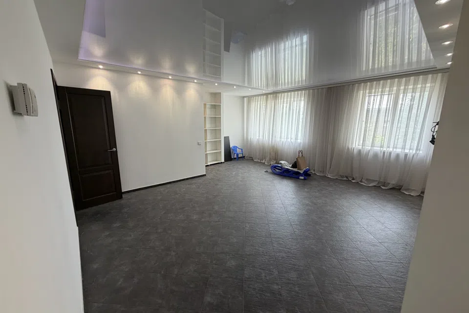 Продаётся 2-комнатная квартира, 58 м²