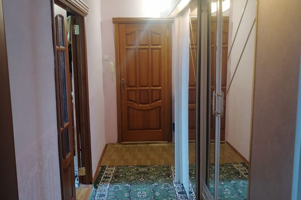 Продаётся 4-комнатная квартира, 80 м²