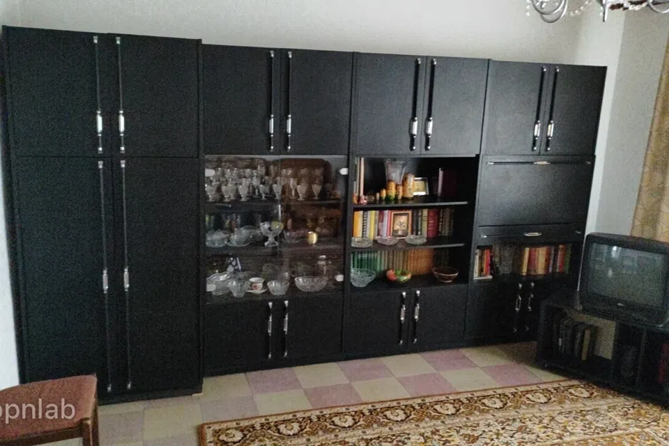 Продаётся 4-комнатная квартира, 80 м²