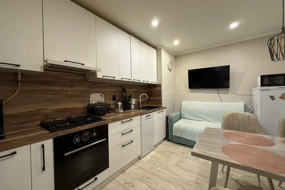 Продаётся 1-комнатная квартира, 40.6 м²