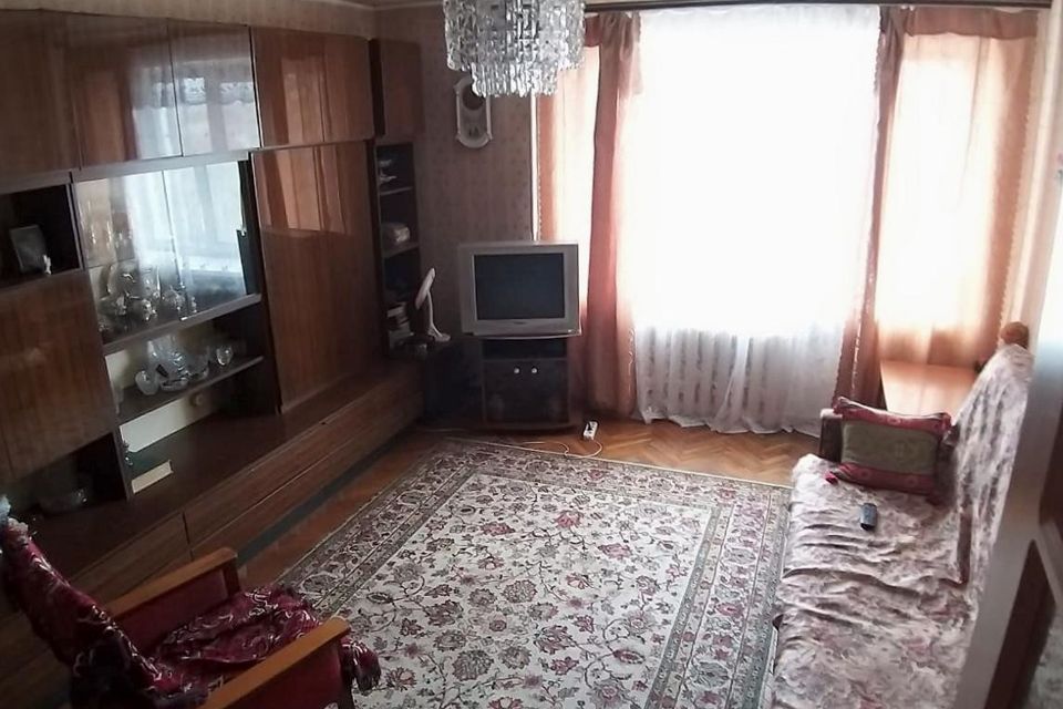 Продаётся 3-комнатная квартира, 59.4 м²