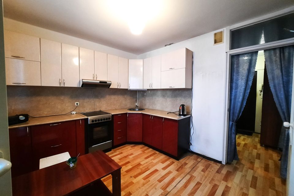 Продаётся 1-комнатная квартира, 38 м²