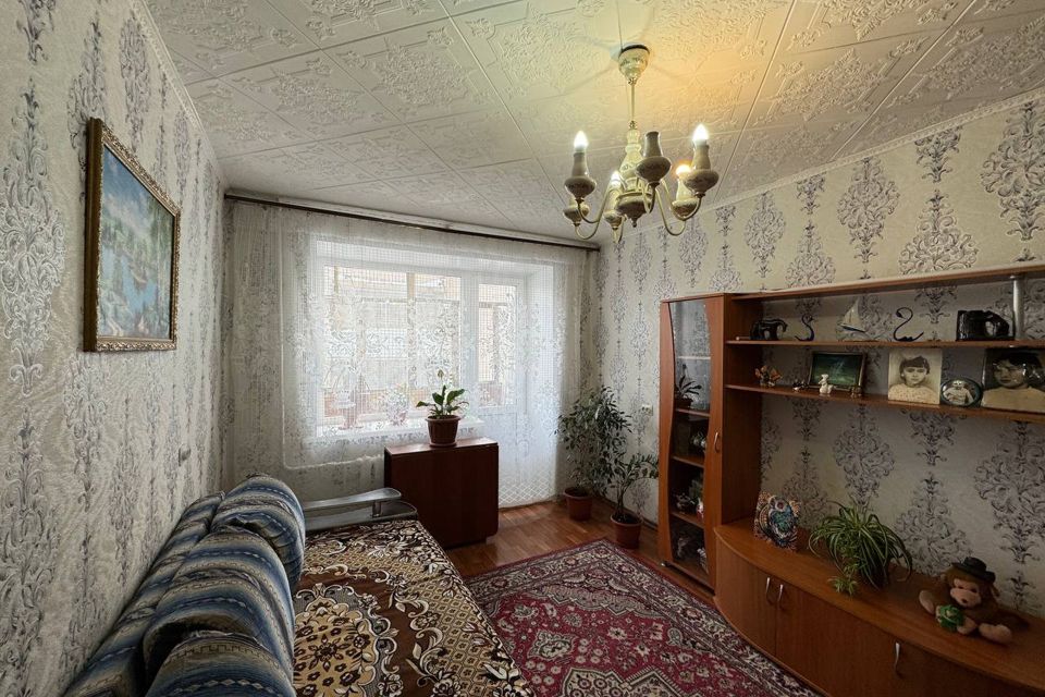 Продаётся 3-комнатная квартира, 50.8 м²