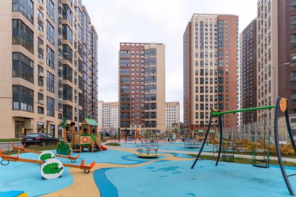 Продаётся 4-комнатная квартира, 96.8 м²