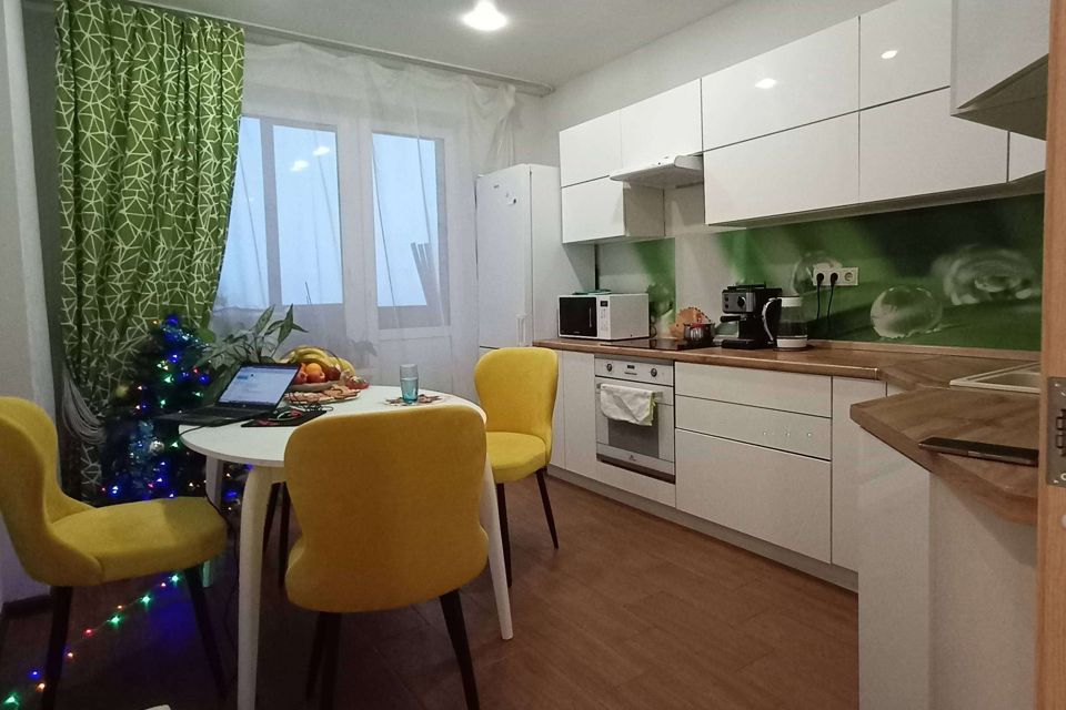 Продаётся 2-комнатная квартира, 64 м²