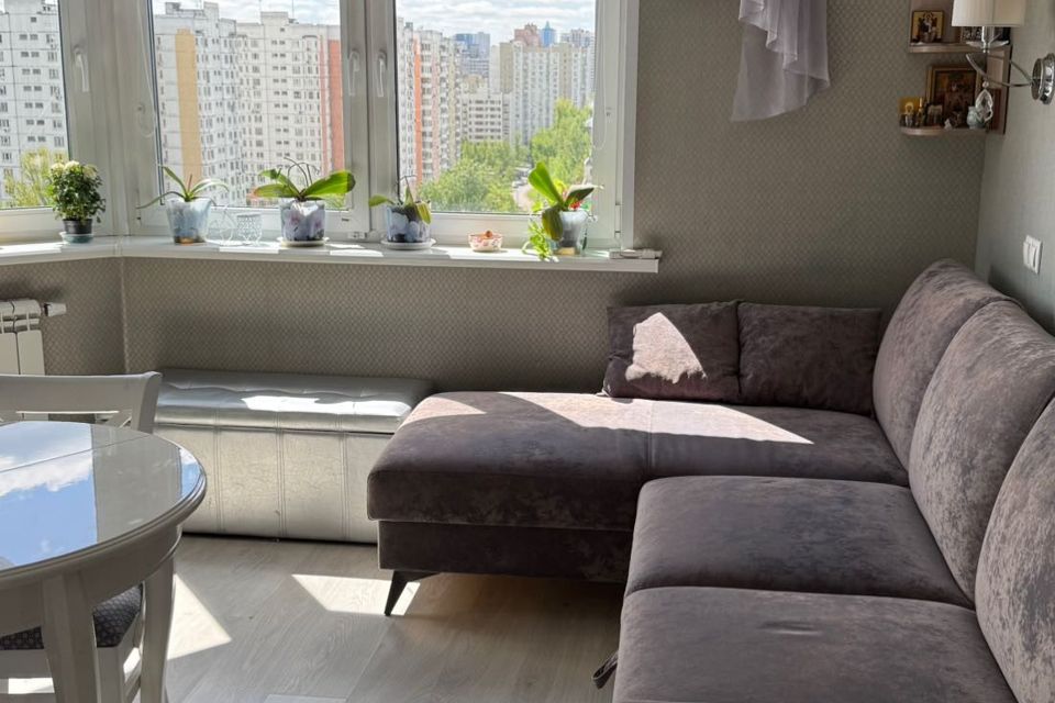 Продаётся 3-комнатная квартира, 72.4 м²