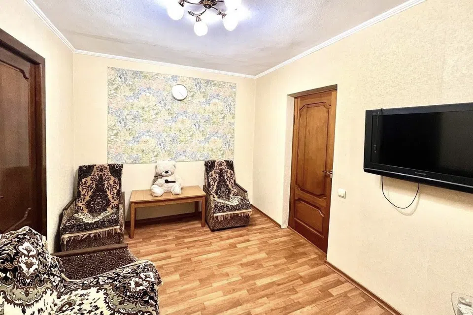 Продаётся 4-комнатная квартира, 115 м²