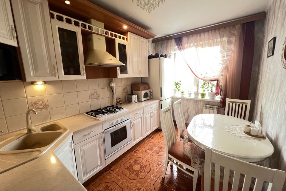 Продаётся 3-комнатная квартира, 63.3 м²